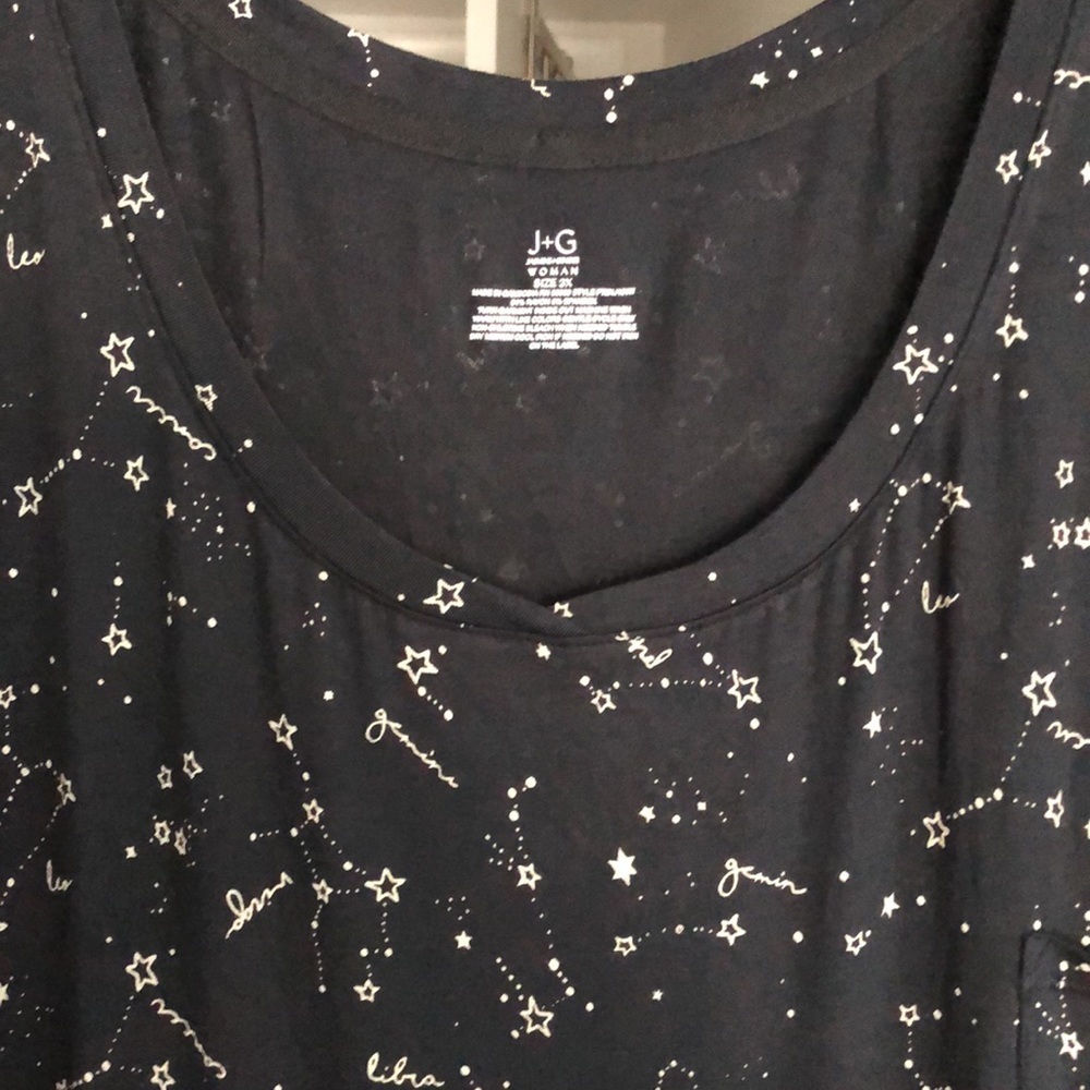 J+G Woman Nightgown Knee Length NWT sz M